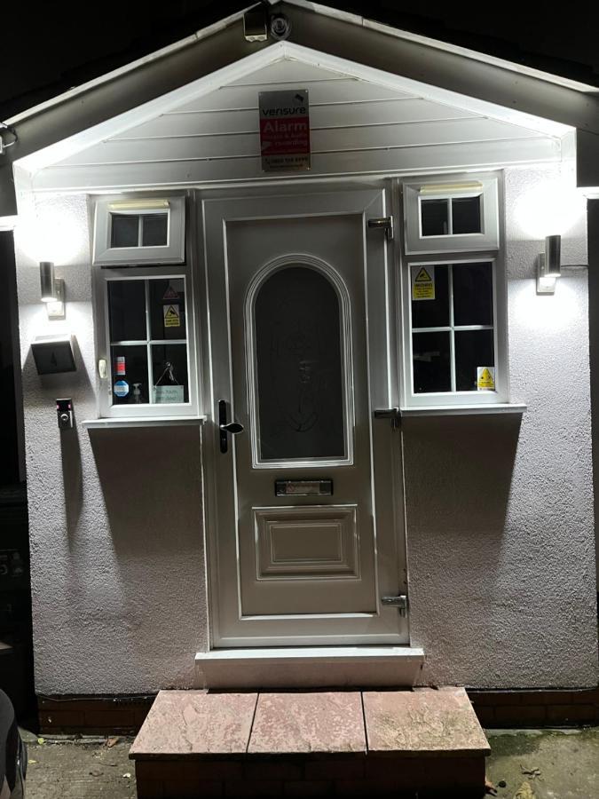 Large Double Bedroom With Free On Site Parking Kingston upon Thames  Exterior foto
